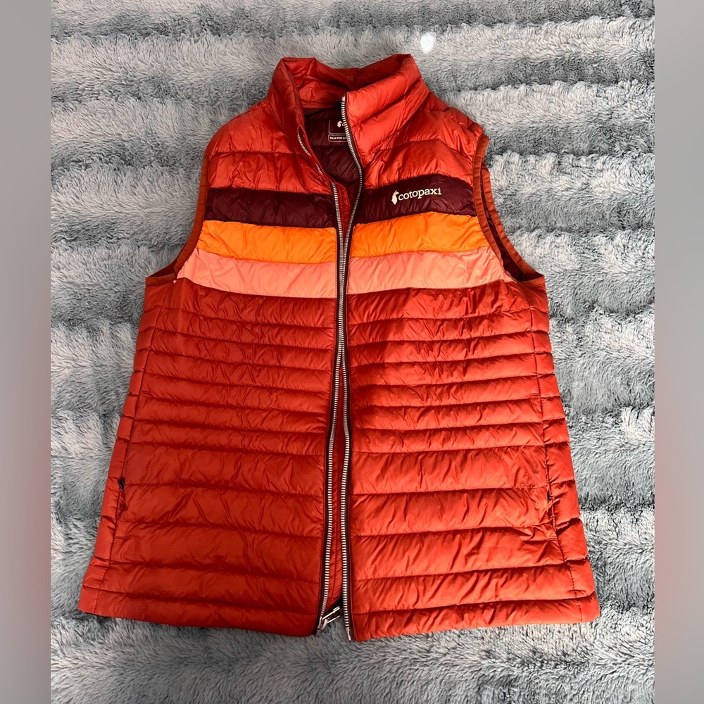 Cotopaxi women’s fuego down vest, size medium